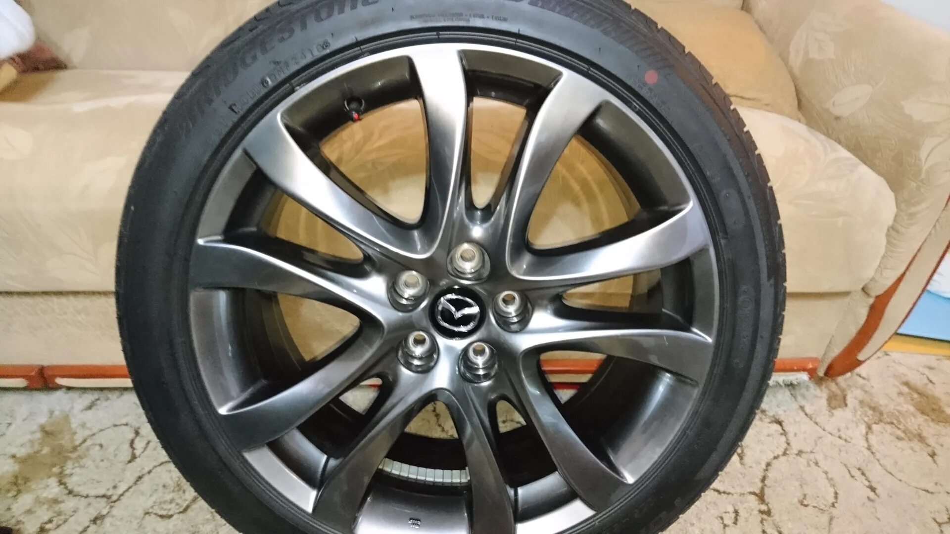 Mazda 6 gg 215 50 17. Резина мазда 6 r17. Диски мазда r17. 235 55 17 мазда 6 gg. 235 45 17 мазда 6 gh.