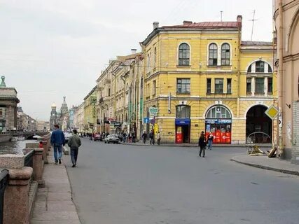 Малый гостиный двор спб