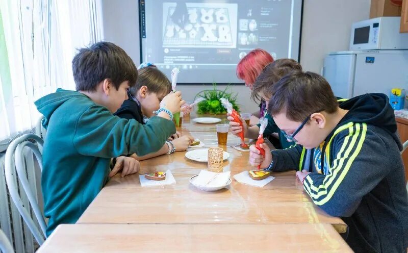 Центр реабилитации и образования 7. 7 школа лесная на истре. Центр реабилитации и образования 7. Центр реабилитации и образования 7. Цорио.