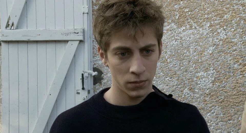 аделин ребейляр хроники французской семьи. хроники французской семьи фильм. хроники французской семьи фильм. лейла денио в хроники французской семьи. летиция фавар хроники французской.