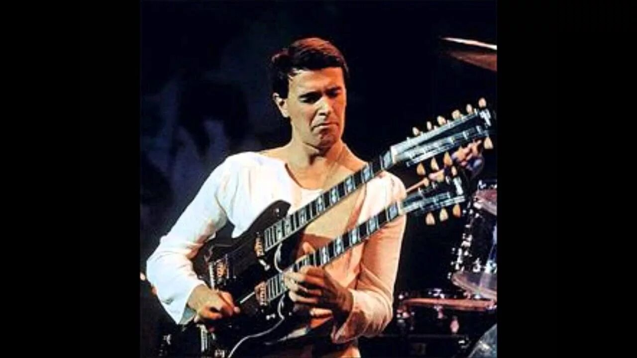 Mahavishnu orchestra. Джон Маклафлин. Джон Маклафлин 2021. John MCLAUGHLIN Santana. Группа Mahavishnu Orchestra.