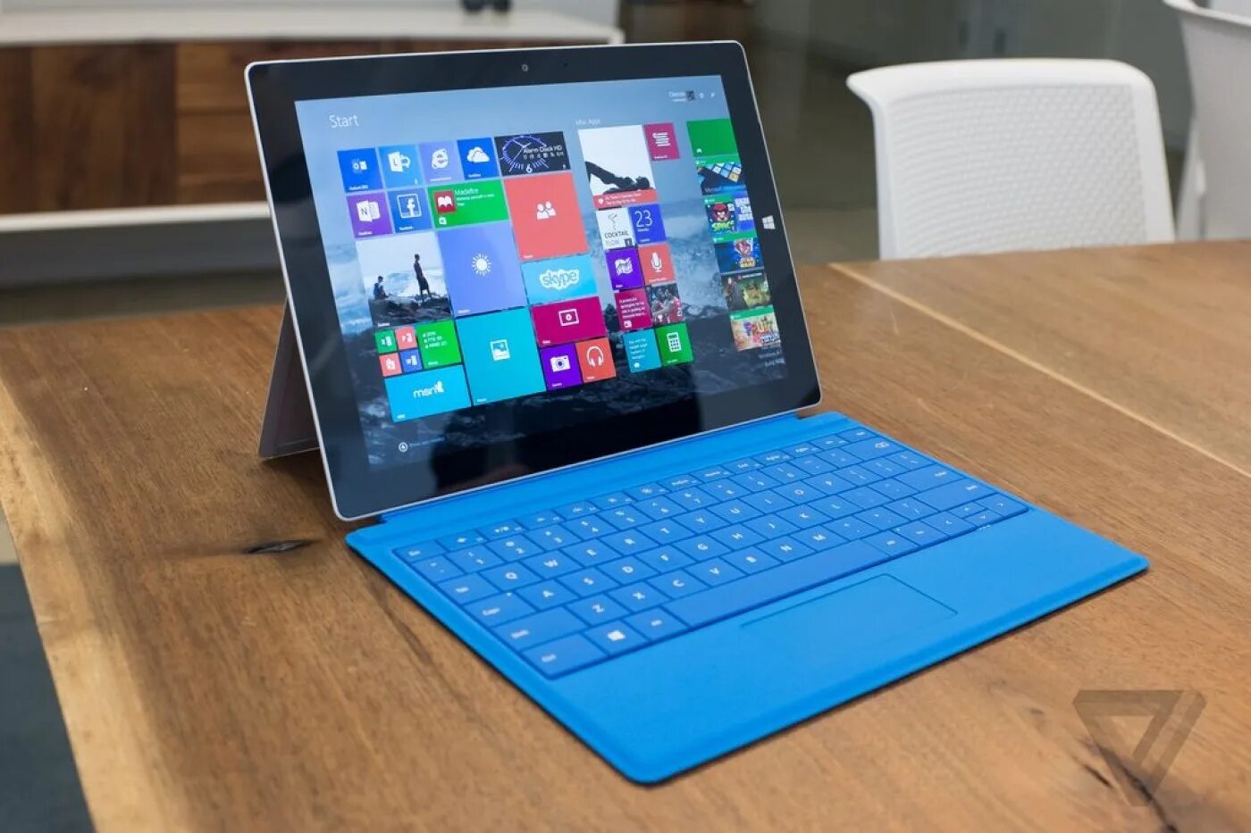 Microsoft surface фото. Планшет microsoft surface pro 3 i5 128gb. Планшет microsoft surface pro 3 i5 256gb. Планшет microsoft surface go 2. Шнур microsoft surface 3.