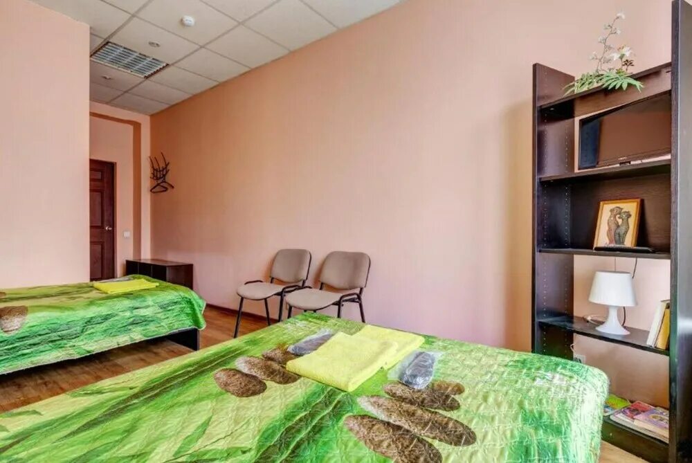 мини отель д москва. гостиница славянка москва. отдых в гостинице. хостел бауманская 13. отель визави москва.