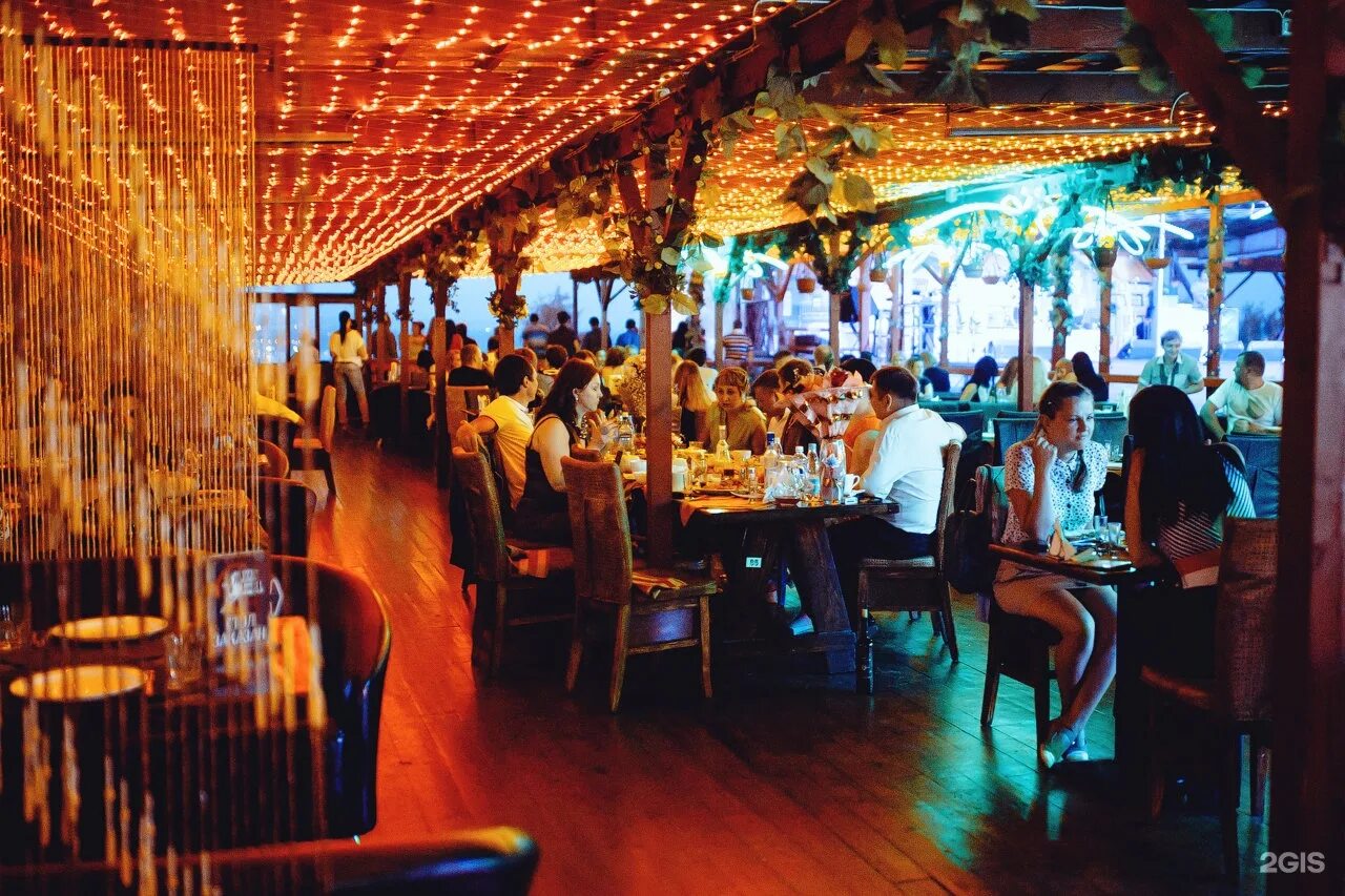 дикая лошадь иркутск сцена. якоби 35 иркутск. дикая лошадь зал иркутск. ресторан дикая лошадь иркутск. дикая иркутск.