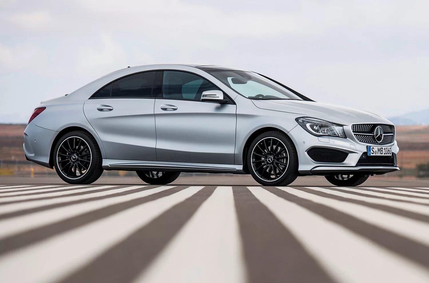 Cla class. Cla 250. mercedes-benz c-класс 2014. mercedes benz cla benzin 2014. mercedes-benz cla blueefficiency.