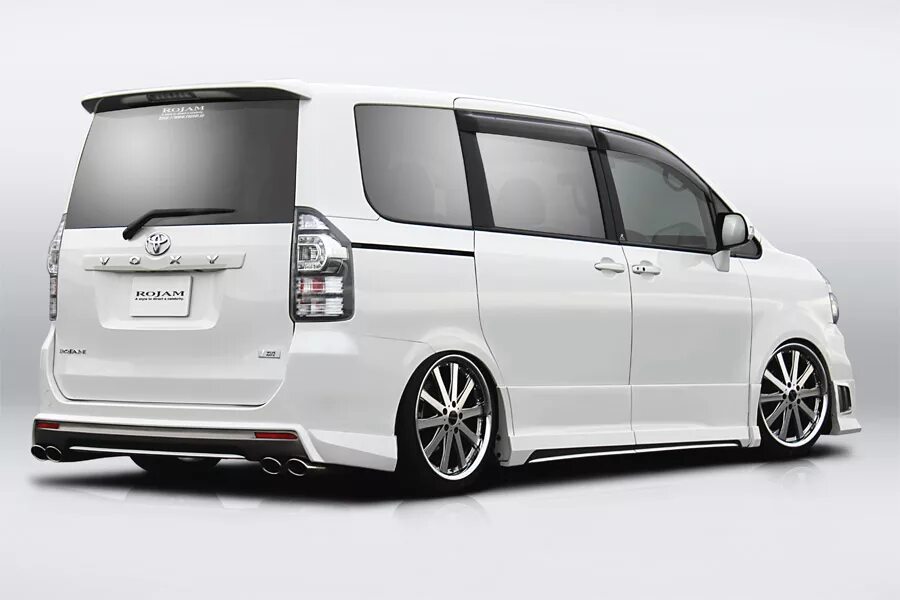 Toyota noah 70. Тойота вокси 2008. Тойота вокси zrr70. Тойота вокси zrr70. Toyota voxy 70 кузов.