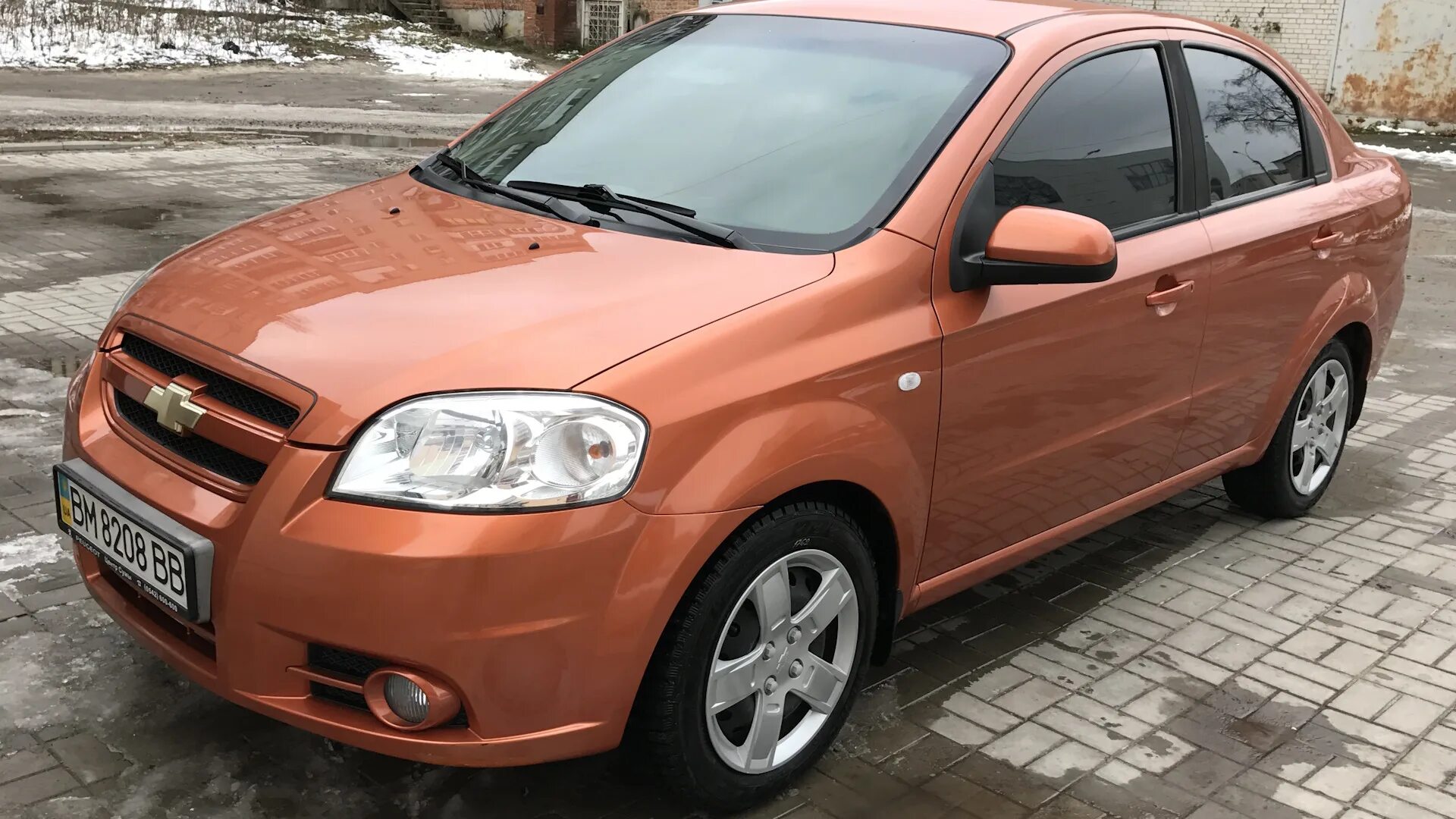 Авито курск купить шевроле. Chevrolet Aveo 2007 седан. Шевроле Авео 2007 оранжевый. Chevrolet Aveo 2007 оранжевый. Chevrolet Aveo t250 оранжевый.