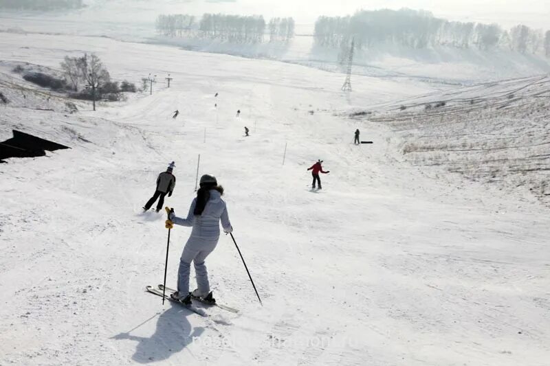 горнолыжка в наро фоминске. елагино спуск наро-фоминск горнолыжный. охта парк горка для ватрушек. елагино тюбинг парк. горнолыжный склон наро-фоминск елагино.
