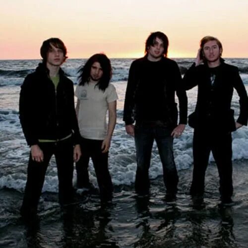 To be the first to. Сонни мур from first to last. сонни мур from first to last эмо. группа from first to last. from first to last 2004.