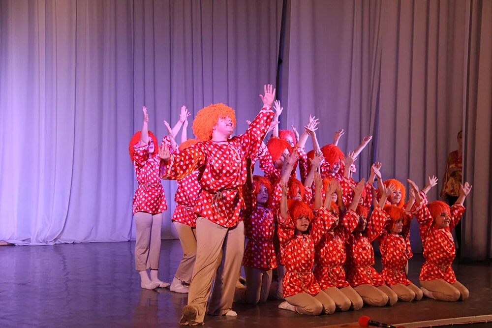 образцовый театр танца магия керчь. театр танца магия керчь концерт. театр танца магия екатеринбург. театр танца магия керчь концерт. современный театр.