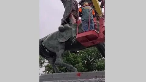 Памятник русскому полководцу