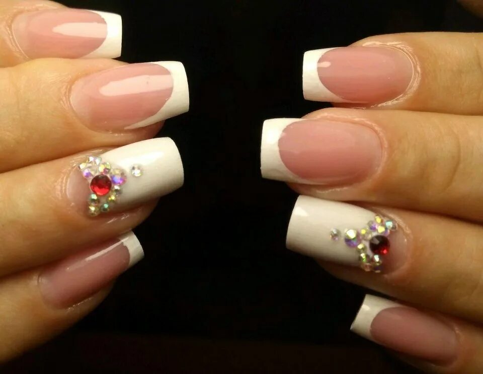Праздничный френч на ногтях фото новинки Стильный френч 2020 Unhas bonitas, Unhas decoradas, Unhas desenhadas