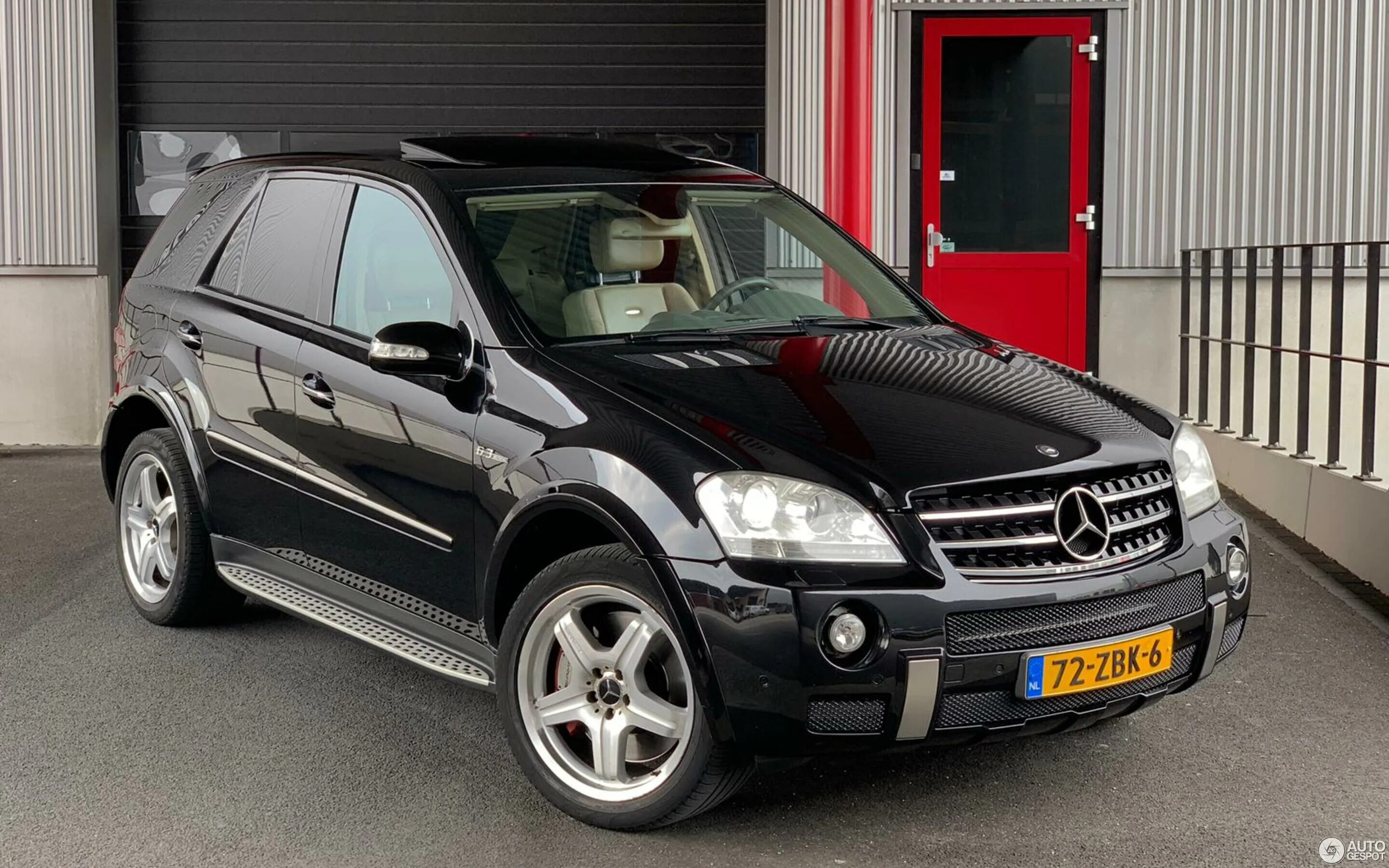 Купить б/у Mercedes-Benz M-Класс II (W164) Рестайлинг 350 3.0d AT (224 л.с.) 4WD