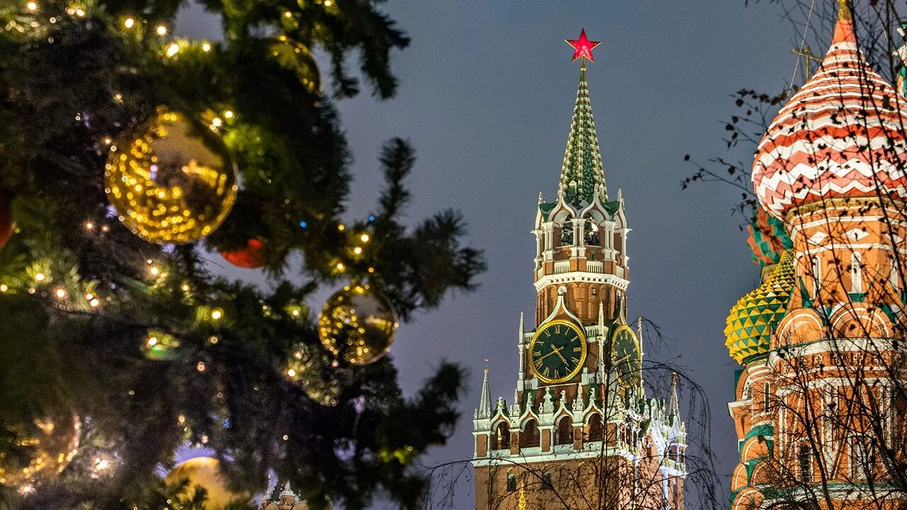 Циферблат курантов спасской башни. Кремлевские куранты часы на спасской башне. Куранты. Башкирский народный инструмент курай. Курает.
