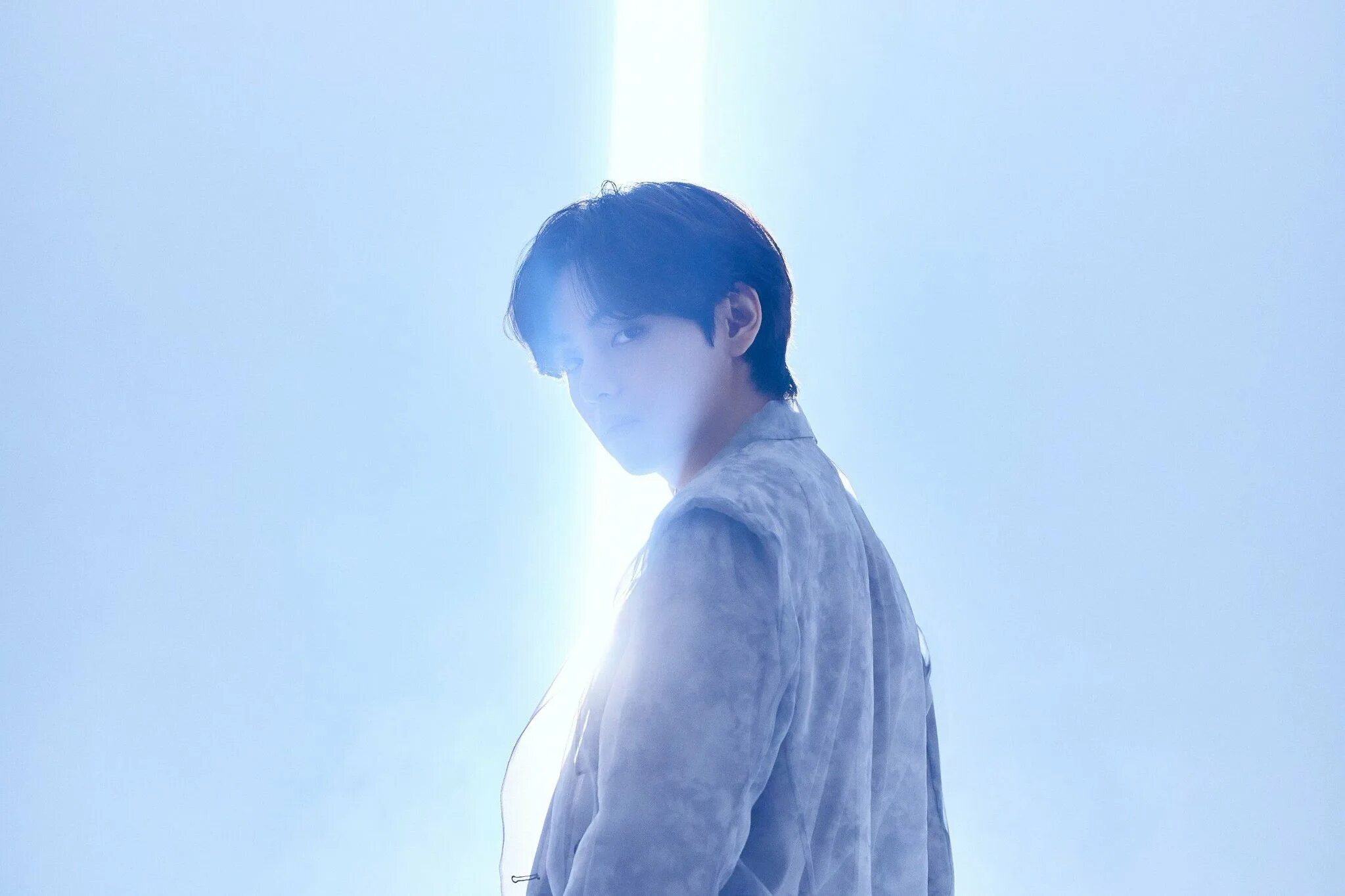 Yet to come bts. Бтс 2025 proof. ким тэхен 2025 yet to come. bts jungkook 2025 фотосессия. чонгук фотосессия 2025 последняя.