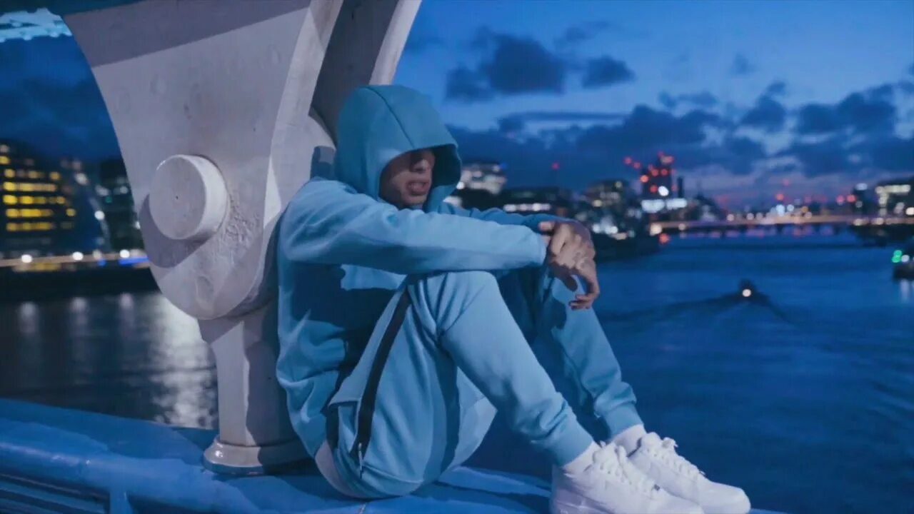Ice spice central cee did it first. Central cee tech fleece. central cee one up. central cee певец. central cee 1920x1080.