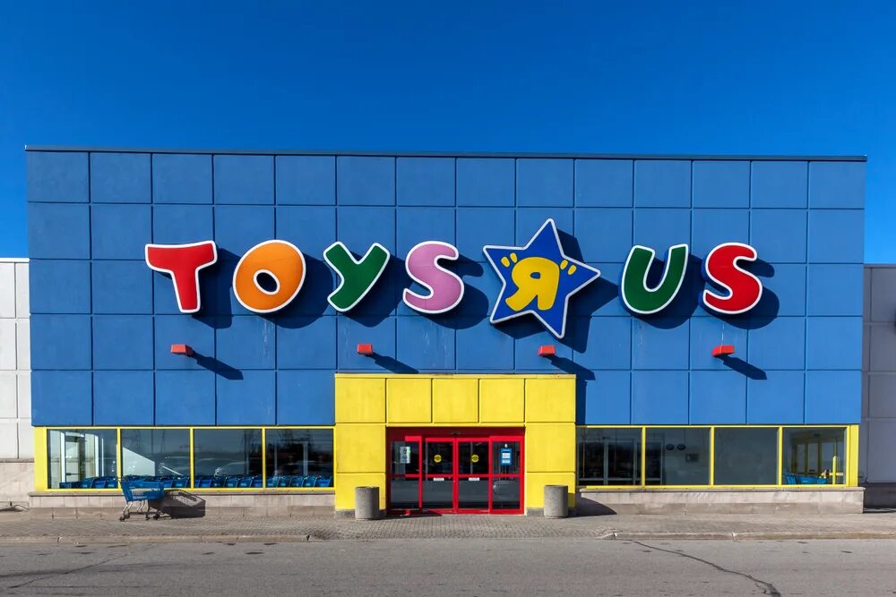 Toys 4 us. Магазин игрушек Toys r us. TOYSRUS В России. Toys r us 1948. Toy r us игрушки.