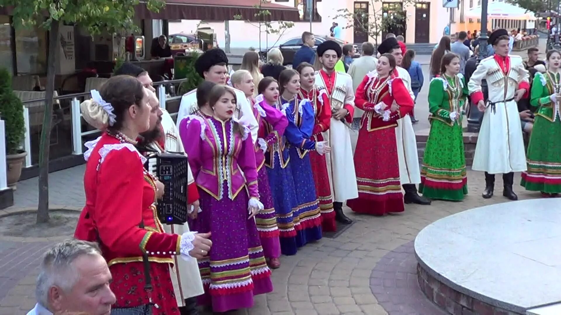 Финик певец и алекс атаман. Алексей атаман певец. Finik певец aleks атаман. Петь атаман. На горе стоял казак караоке.