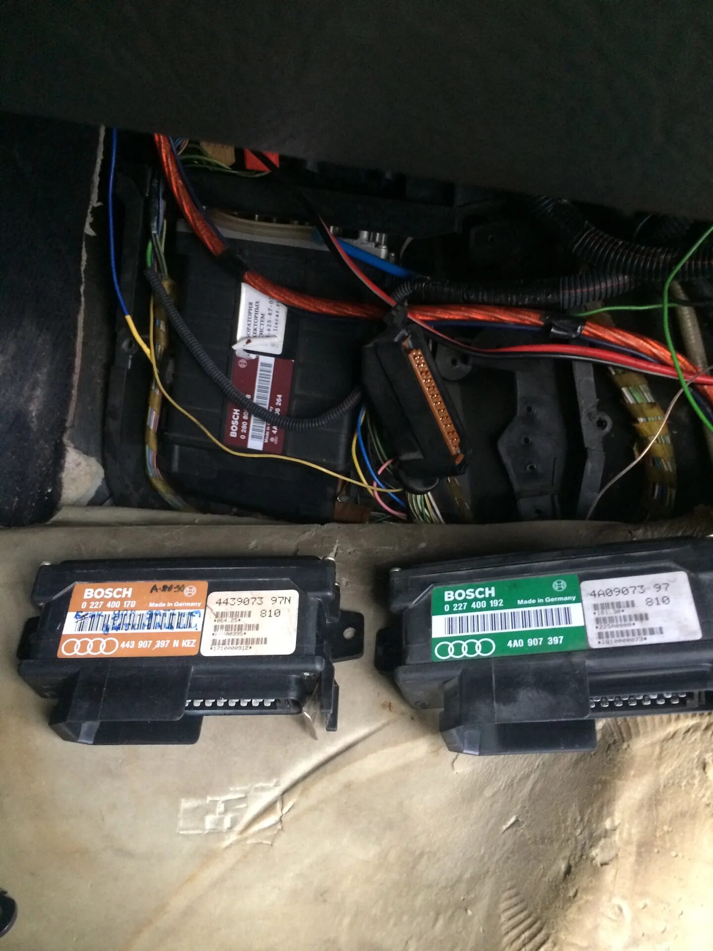 Где находится мозги на ауди 80 блок Фотографии ABS Audi 80 B4 2.0E (ABK) Audi 80 (B4), 2 л, 1991 года своими рукам