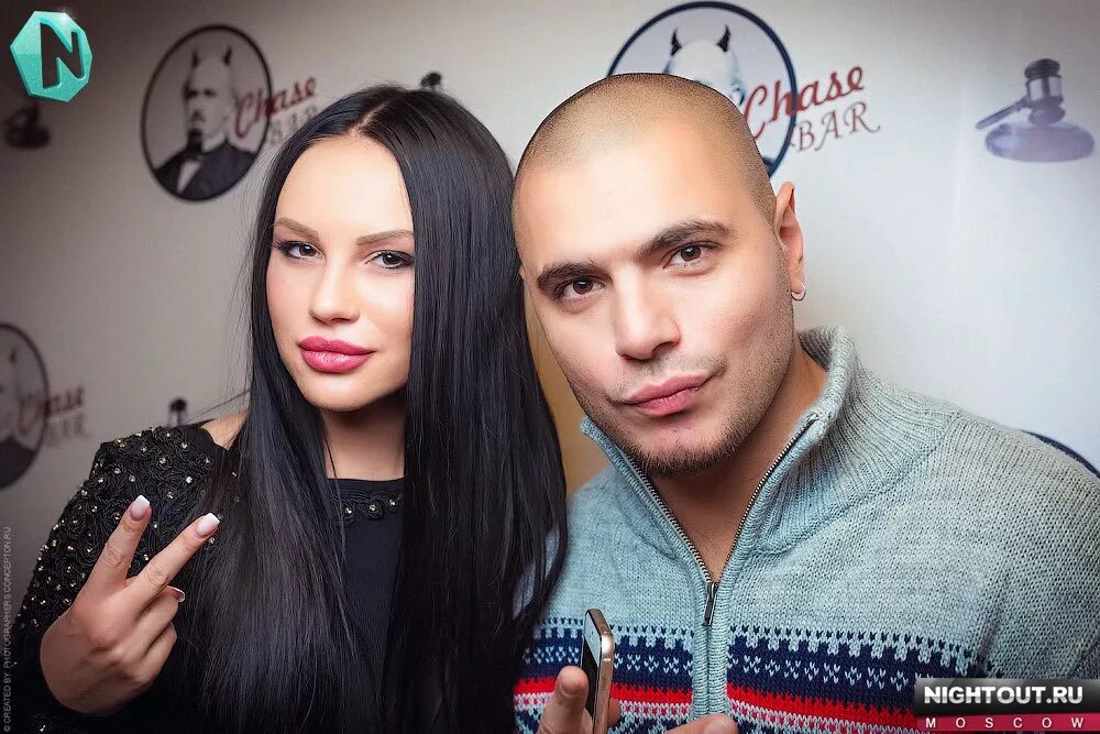 Птаха и николь. Дочь птахи николь. Николь нуриева дочь птахи. Дочь птахи николь. Птаха рэпер николь.