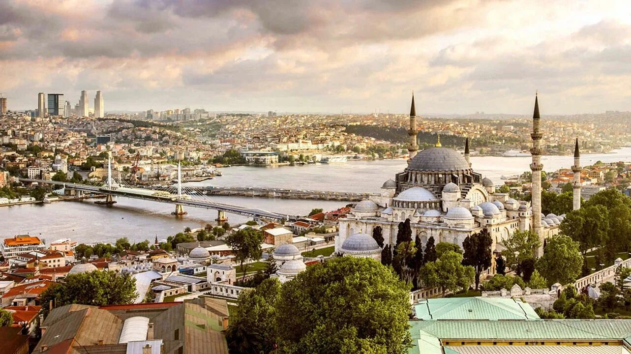 Разница со стамбулом. Seven Hills Стамбул. Султанахмет панорама. Стамбул Турция панорама. Турция Истанбул панорама.
