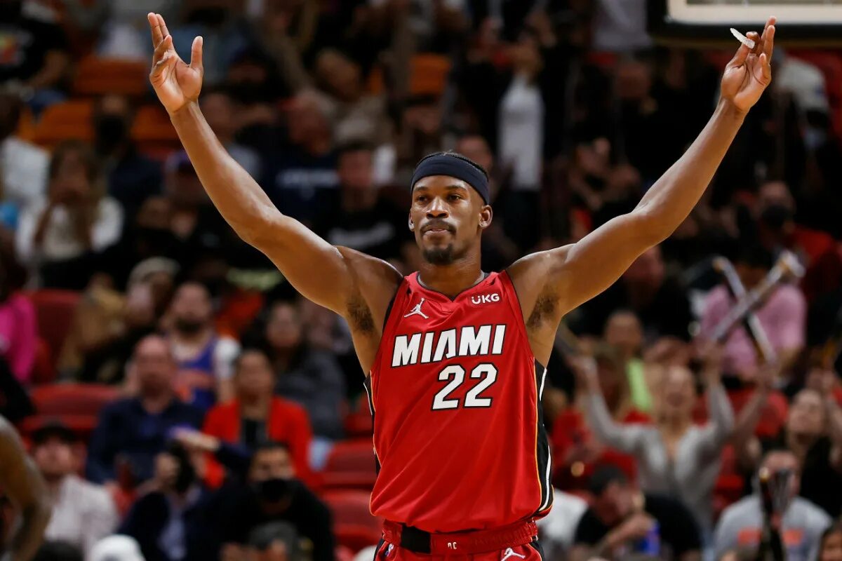 Нба майами хит. Джимми батлер майами хит. miami heat. джимми батлер сын майкла джордана.