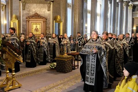 Перед панихидой