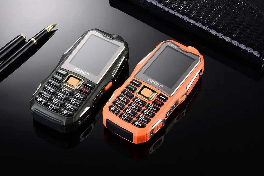 Кнопочный коммуникатор 2022. Nokia 2022 кнопочный. Лучшие кнопочные мобильные телефоны. Крутой сотовый телефон.