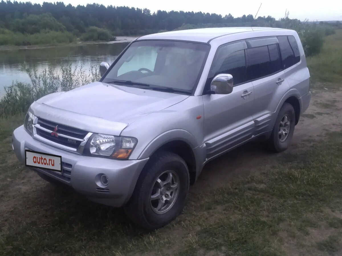 Митсубиси Паджеро 2000. Mitsubishi Pajero 2000-2006 серебристый. Mitsubishi Pajero 2000 года. Мицубиси Паджеро 2000 года серебристая. Митсубиси паджеро 2000 год