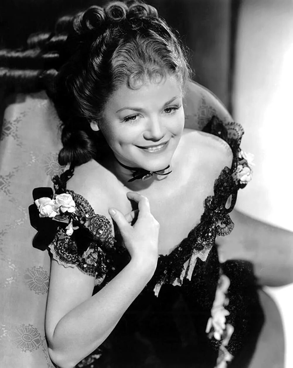 Фифи д’орсей. Мадемуазель фифи ги де мопассан книга. Рассказы ги де мопассана мадемуазель фифи. Мадмуазель фифи. Ги де мопассан мадмуазель фифи.