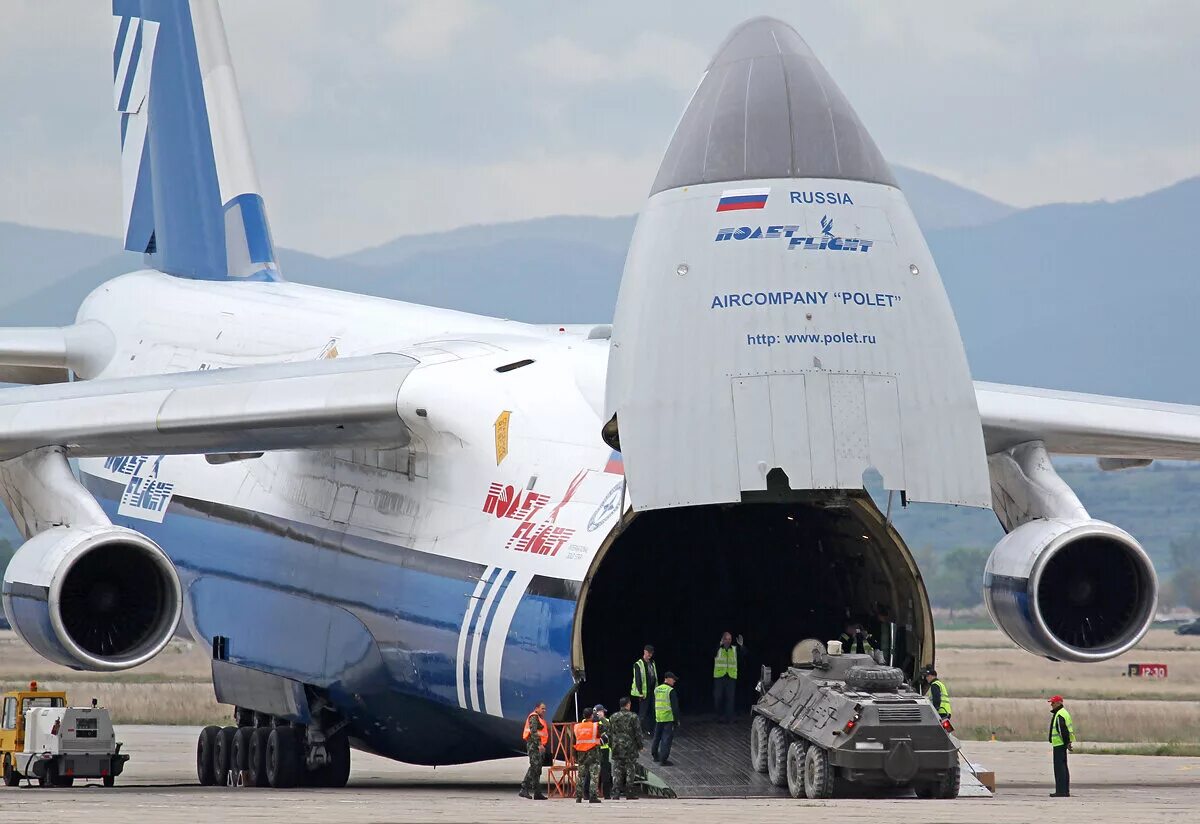 Большие российские самолеты. Грузовой АН 124. Грузовой самолёт АН-124. АН 124 100.