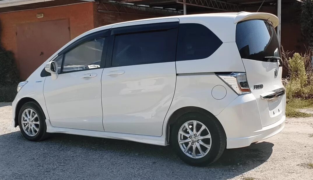 Хонда фрид 2012г. Honda freed hybrid 2012. honda freed spike gb3. honda freed spike (gb3 ) 2010–2014. хонда фрид спайк гибрид.