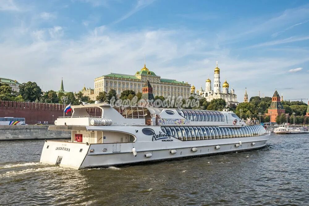 Теплоход по москве рэдиссон с рестораном. Рэдиссон монтана теплоход. яхта монтана рэдиссон. яхта монтана флотилии рэдиссон. теплоход монтана по москва реке.