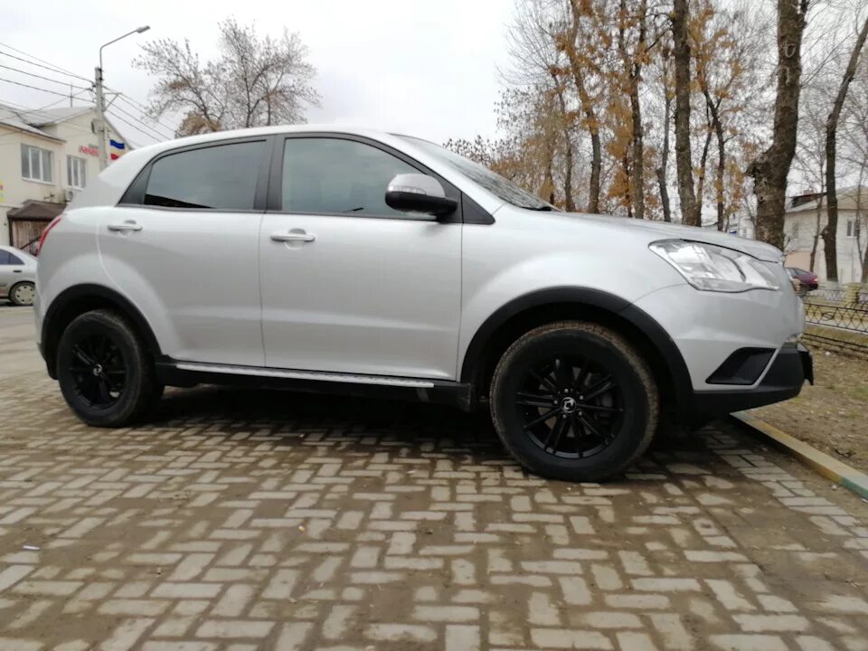 Диск ссангйонг актион. Ssangyong actyon 18 диски. ssangyong actyon (2g). ssangyong actyon 2014 диски r18. санг енг актион на 18 дисках.
