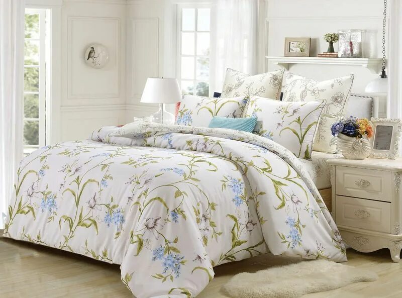 Размер семейного комплекта постельного бель. Tac just love постельное белье. Постельное белье в мелкий цветочек. Постельное белье семейное с 2 пододеяльниками. Постельное белье в мелкий цветочек.