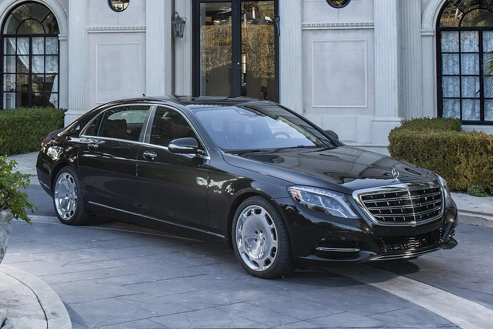 Майбах-Мерседес s600. Мерседес Бенц Майбах 600. Мерседес s600 Maybach. Mercedes Maybach 600. Mercedes майбах