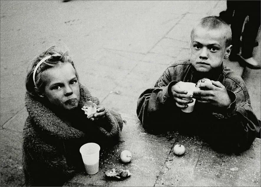 Дети 90х. Дети 90х. Поколение 90-х. Молодежь в 90-е годы. Поколение детей 90.