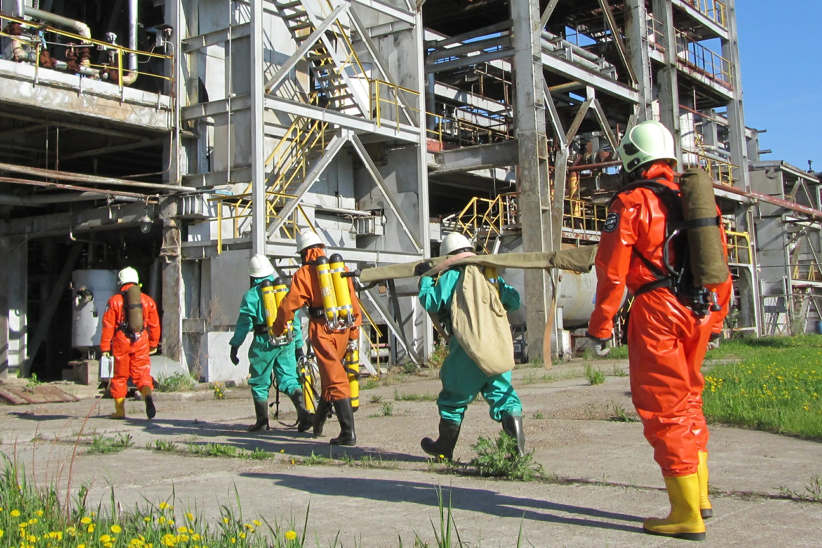 День газоспасателя. ЦАСФ Новомосковск. Центр аварийно-спасательных формирований Новомосковск. АО ЦАСФ Г Новомосковск. Газоспасатель Новомосковск.