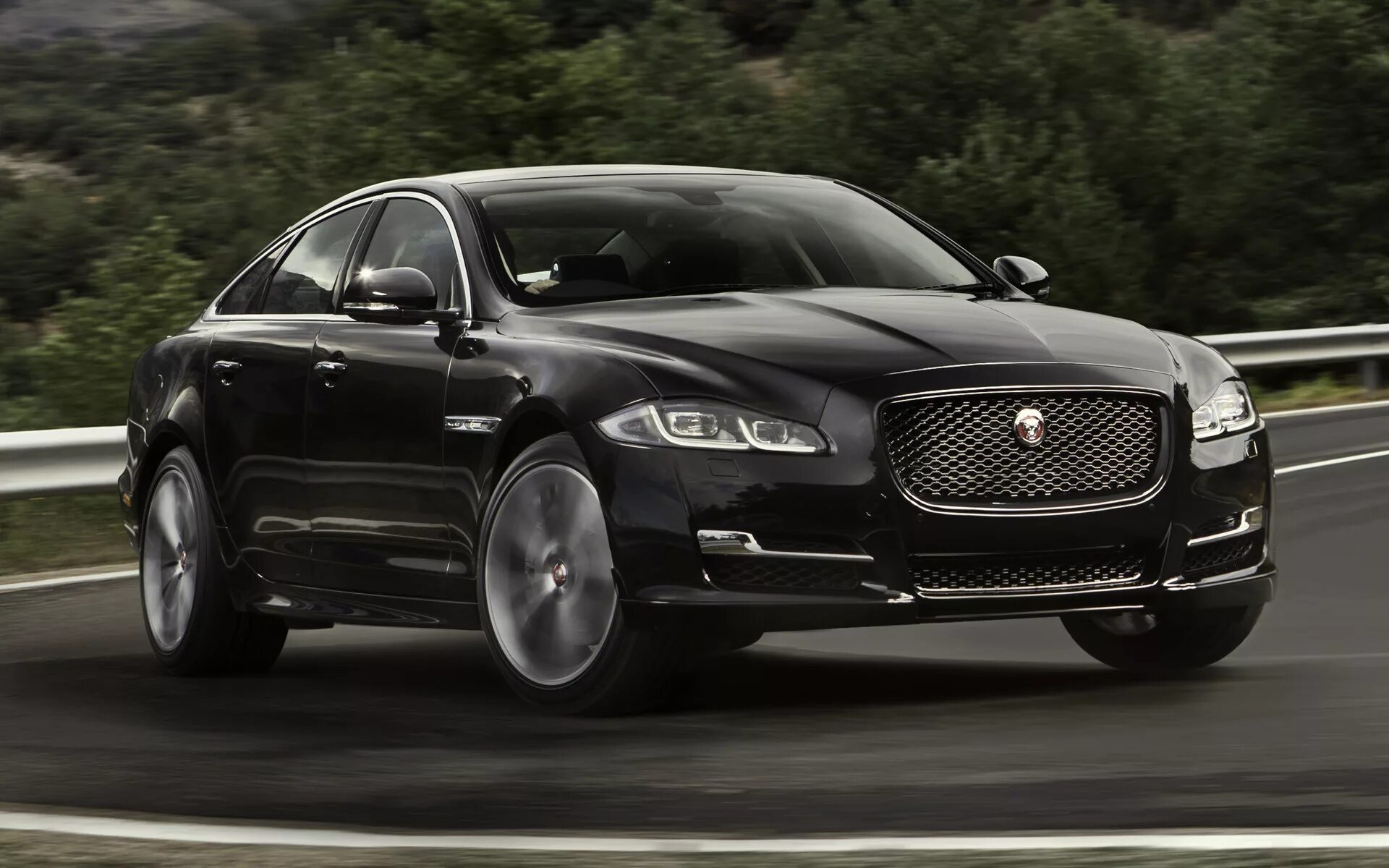 Jaguar XJ R Sport. Jaguar XJ R Sport 2015. Новый Ягуар XJ. Jaguar XJ 2015. Купить машину r