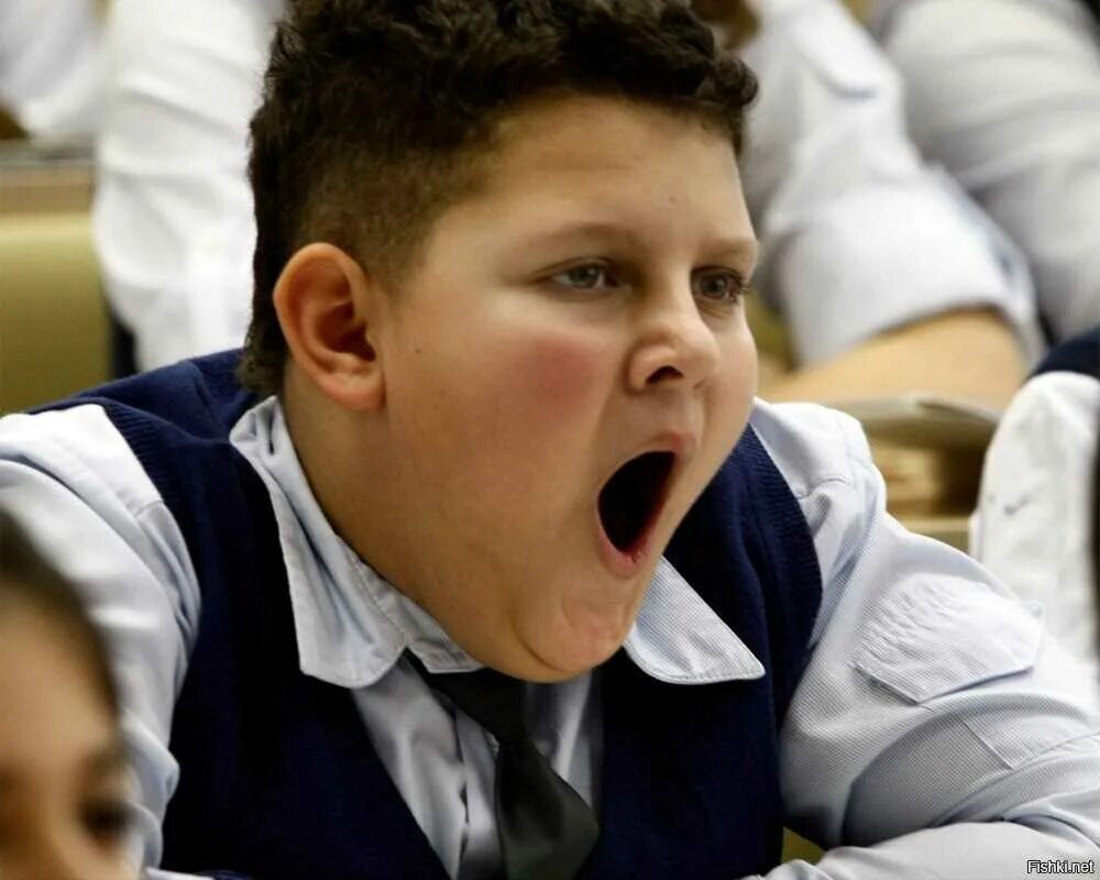 Алекс петтифер 2006. Смешные школьники. Громобой фильм 2006. Школьники за партой. Ученицы младших классов.