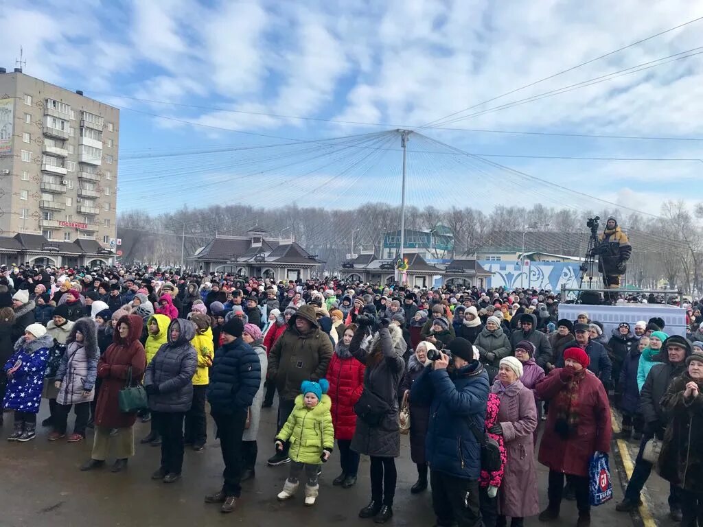 Погода г чернушка пермский край. Чернушка Пермский край площадь. Пермский край город Чернушка население. Площадь Нефтяников Чернушка. Центральная площадь чернушки.