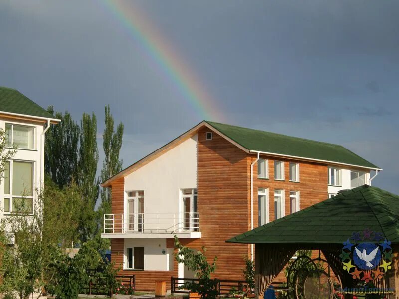 Санаторий радуга иссык куль. Иссык-куль киргизия пансионат радуга. Пансионат радуга иссык-куль. Отель радуга иссык куль. Пансионат радуга вест на иссык куле.