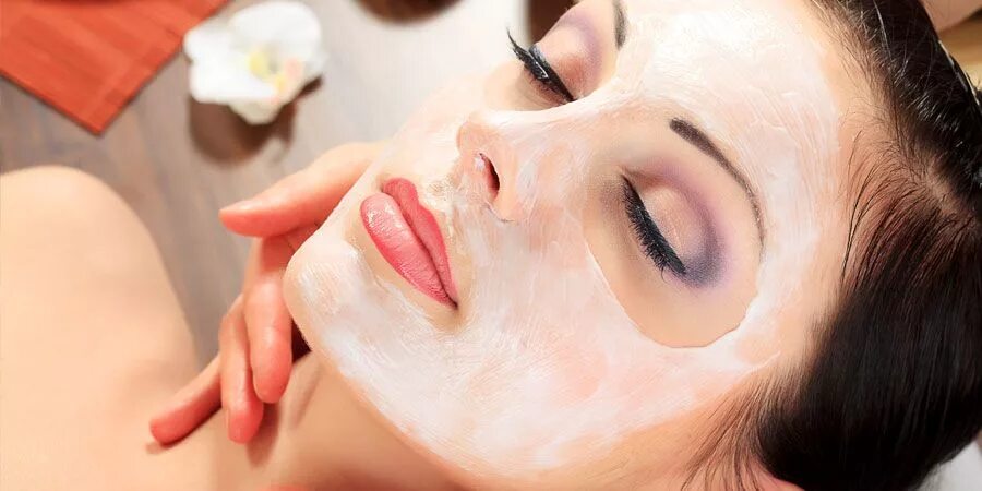 Миндальный пилинг как часто. Пилинг миндальный для лица.