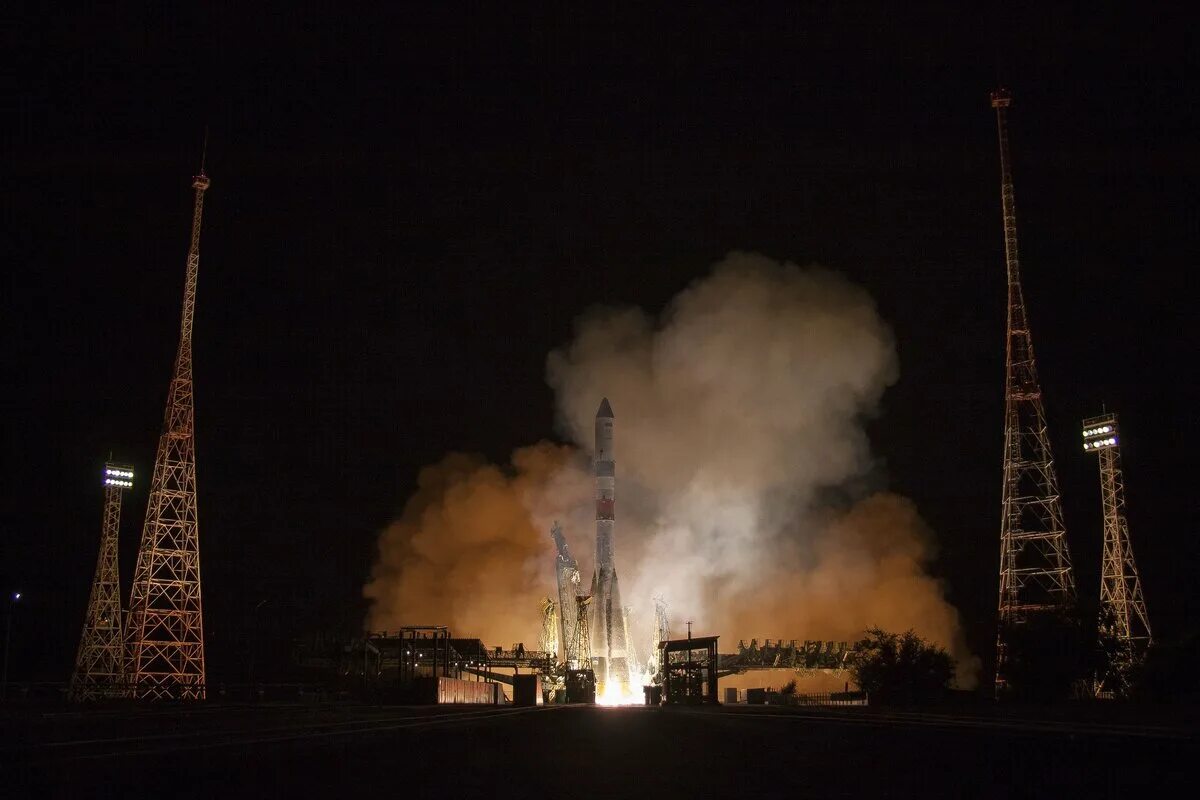 Ракетные двигатели воронеж. Космическая станция байконур. Воронеж ракета. Пуск ракеты воронеж. Ракета р2 двигатель.