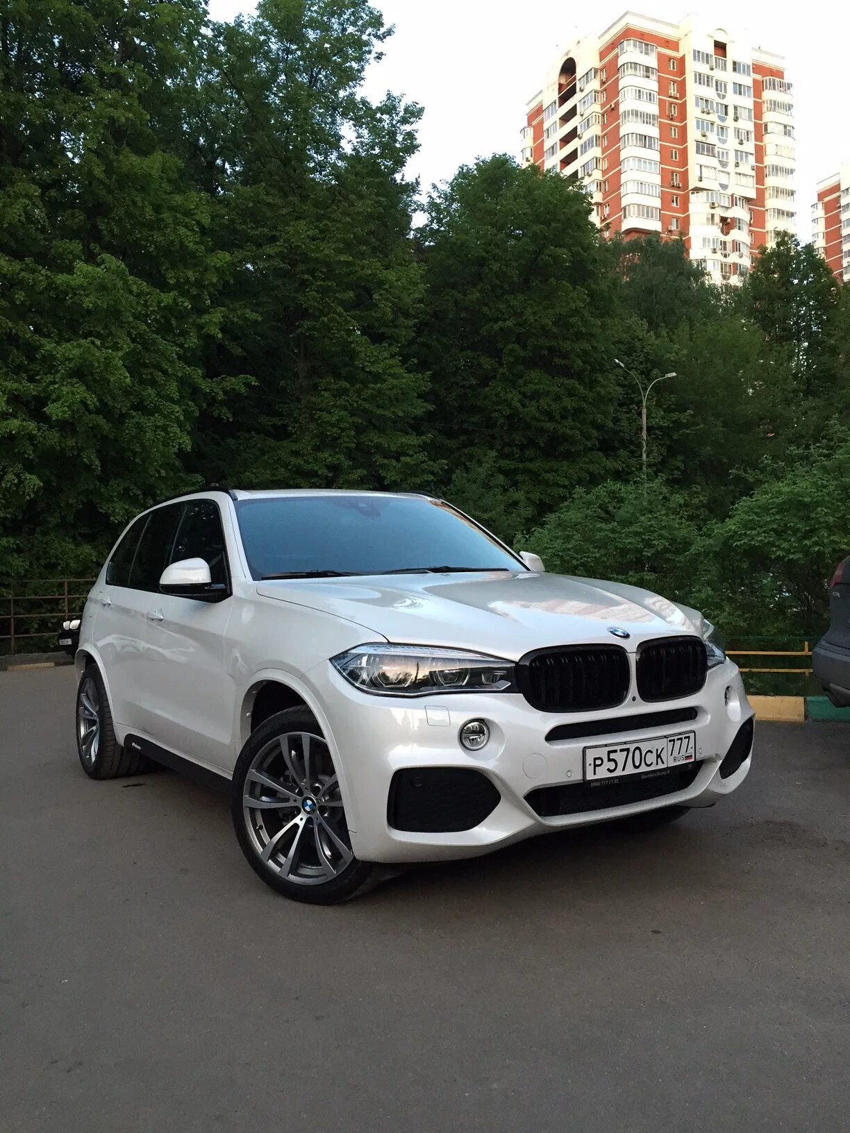 Х 5 21 16. BMW x5 f85 белая. BMW x5 f15 белый. 469 Стиль БМВ х5 f15. БМВ х5 f15 белый жемчуг.