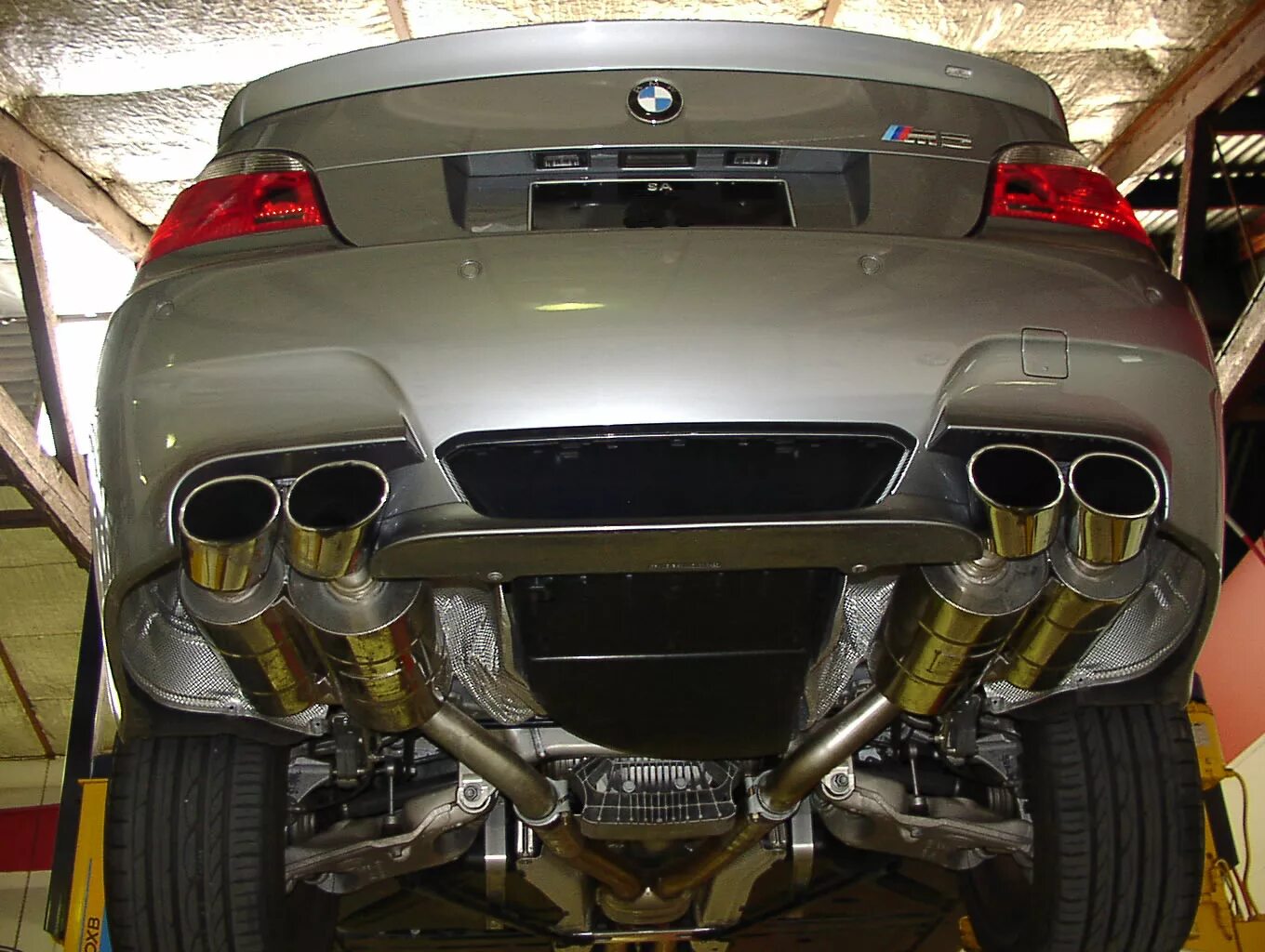 Tuning systems. Supersprint BMW e60. BMW e60 прямоток. Выхлоп БМВ м5. БМВ е60 прямоток выхлоп.