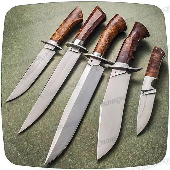 Набор кухонных ножей из дамасской стали. Ножи hofen damascus. Нож р12 кованый 65hrc. Наборы ножей ручной работы. Damascus steel кухонные ножи.