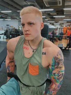 Сережи кутового