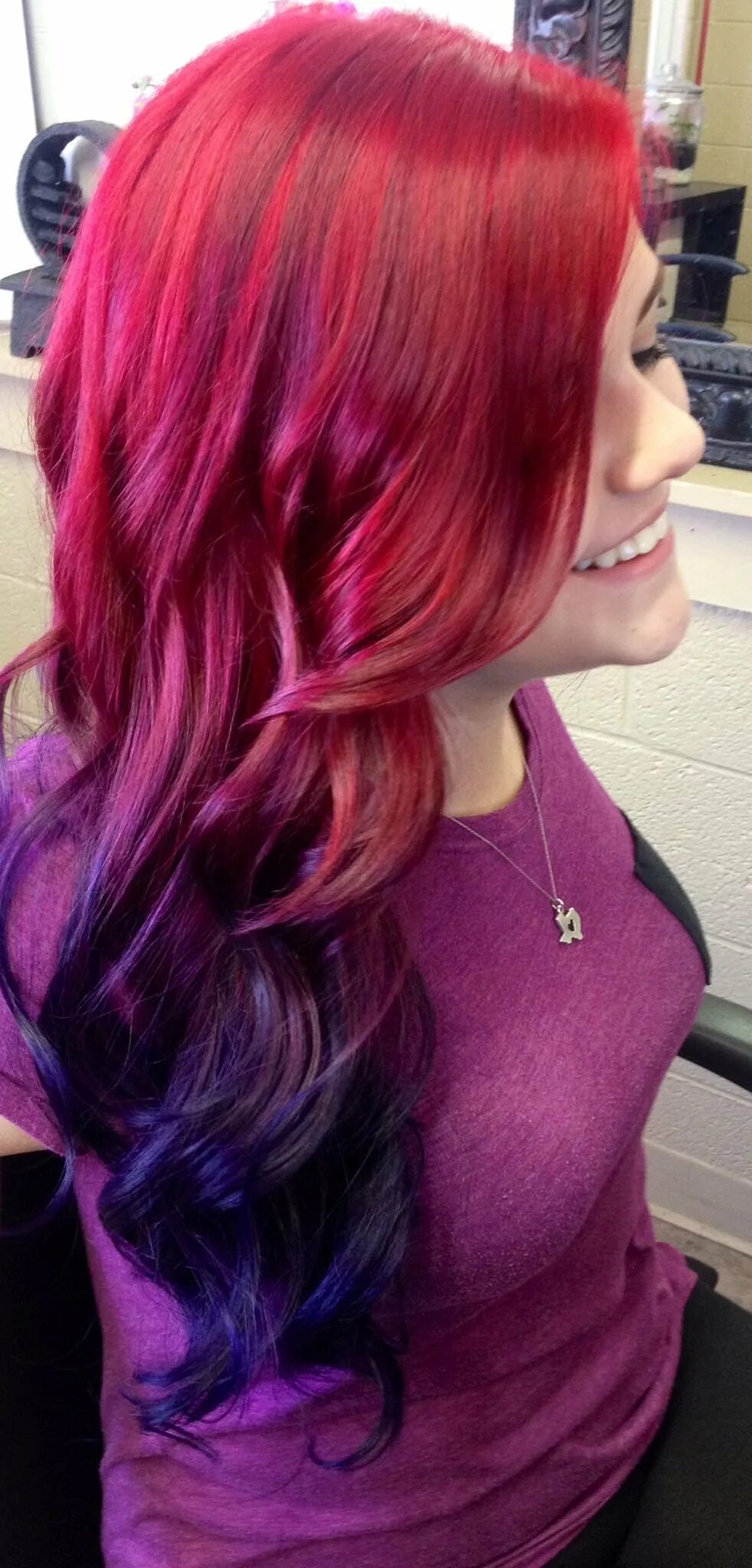 Фиолетовый рыжий какой цвет. Фиолетовый рыжий какой цвет. Рыжие волосы с фиолетовыми прядями. Фиолетовый рыжий какой цвет. Рыже фиолетовый цвет волос.