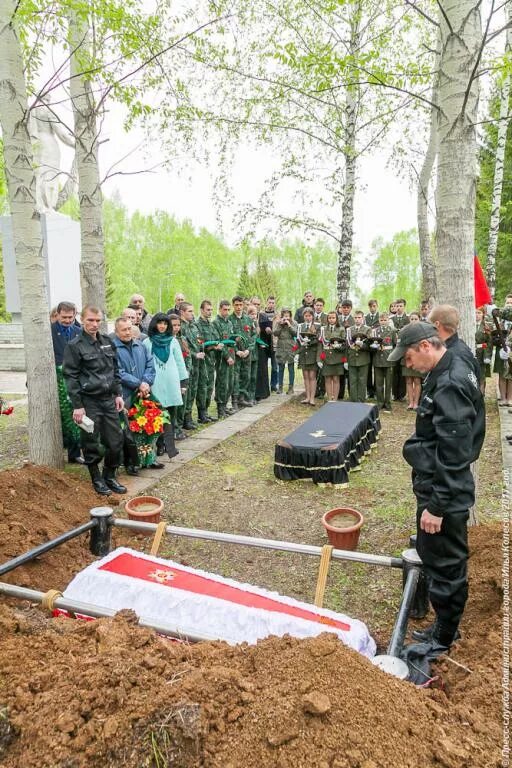 Захоронения в Нижнем Тагиле. Кладбище пихтовые горы Нижний Тагил. Захоронения в Нижнем Тагиле на Вагонке. Нижний Тагил захоронения 2007. Поиск могил нижний тагил